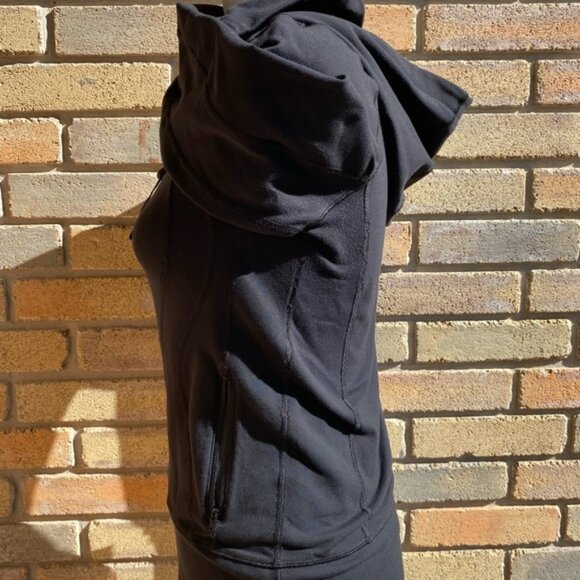 Lululemon Black Stretchy Full-Zip Hooded Jacket w/Thumbholes Size 4 Preowned - Picture 8 of 12